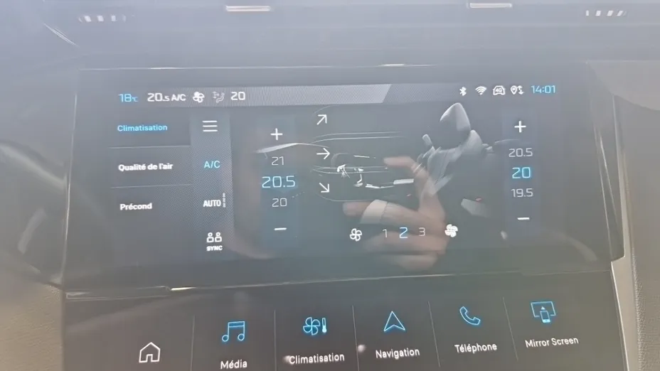 PEUGEOT 308 -