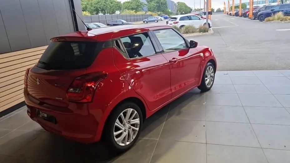 SUZUKI Swift -