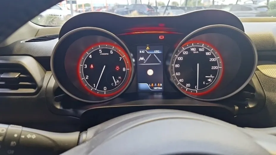 SUZUKI Swift -