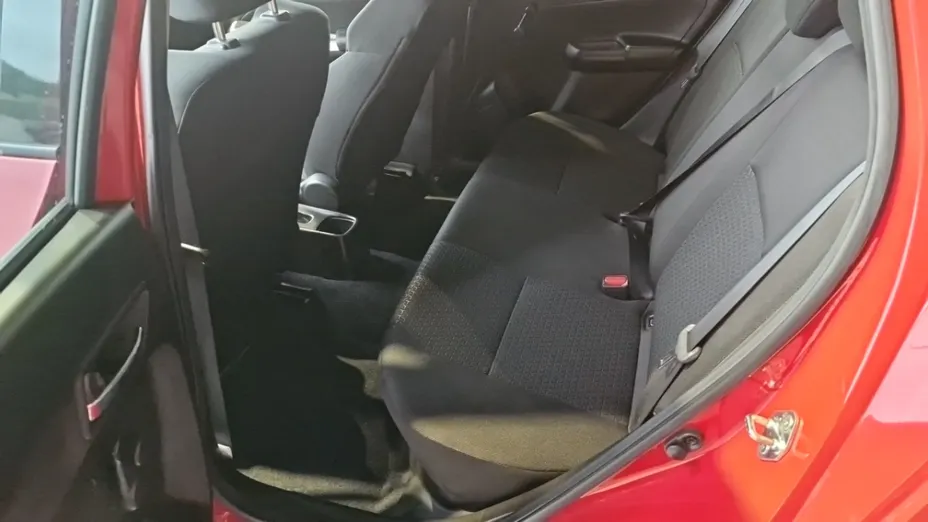 SUZUKI Swift -
