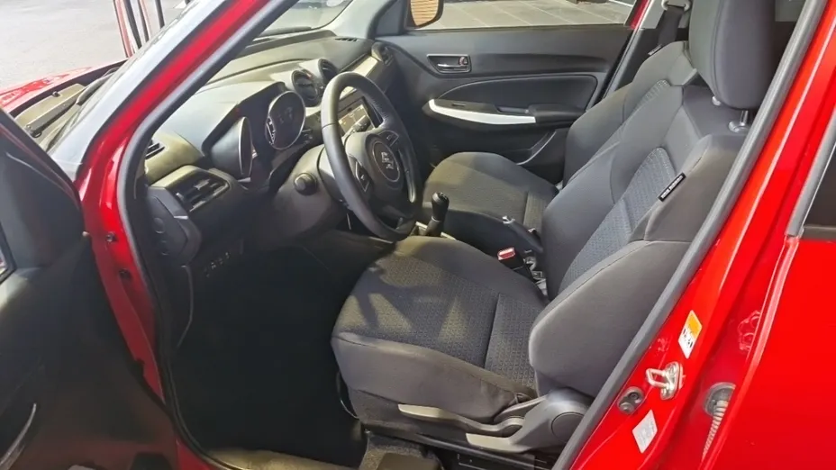 SUZUKI Swift -