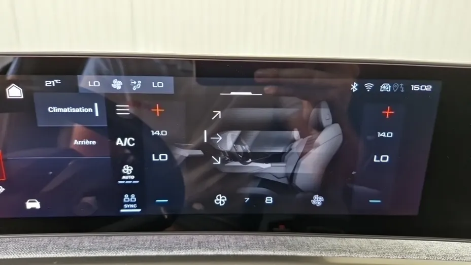 PEUGEOT 5008 -
