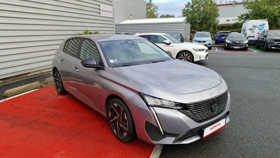 PEUGEOT 308 -