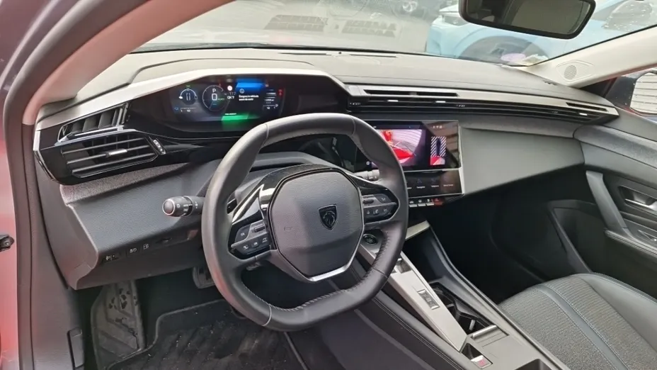 PEUGEOT 308 -