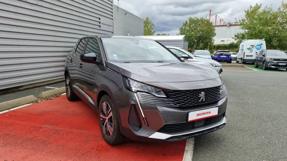 PEUGEOT 3008 -