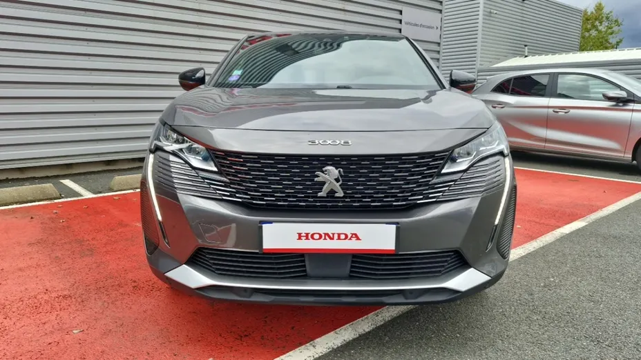 PEUGEOT 3008 -