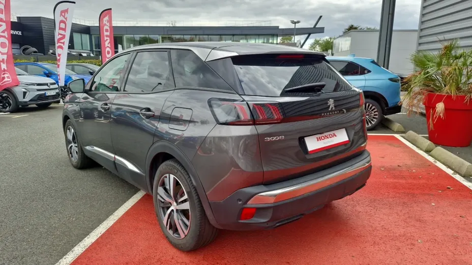 PEUGEOT 3008 -