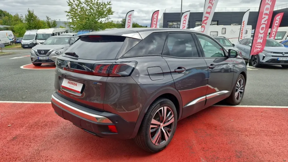 PEUGEOT 3008 -
