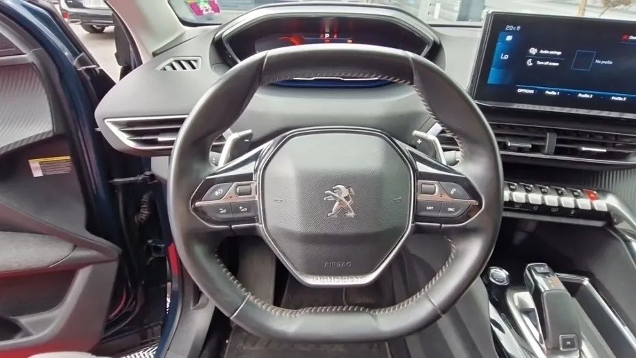 PEUGEOT 5008 -