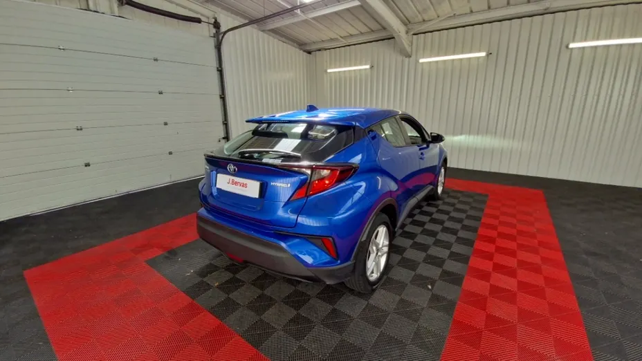 TOYOTA C-HR -