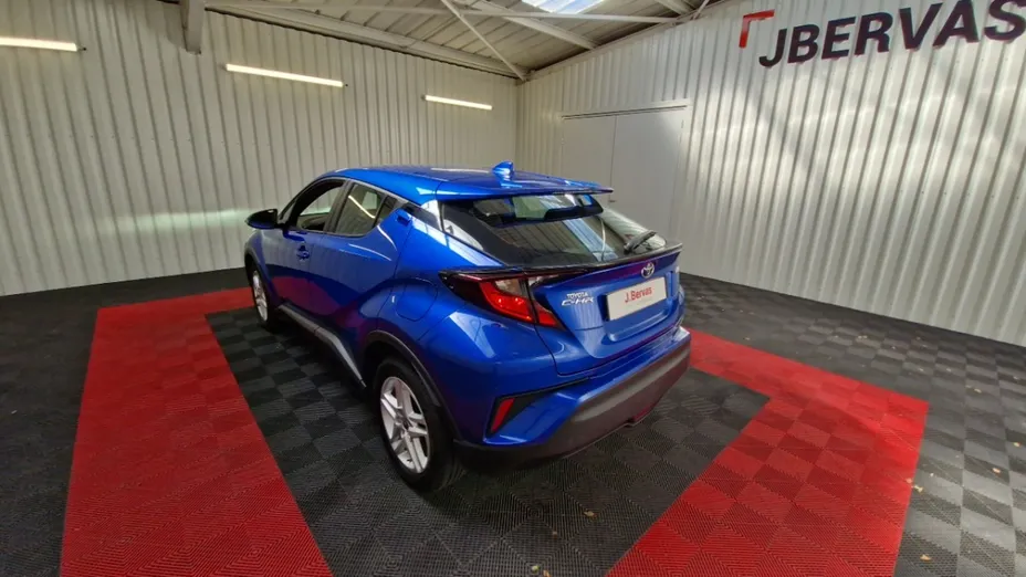 TOYOTA C-HR -