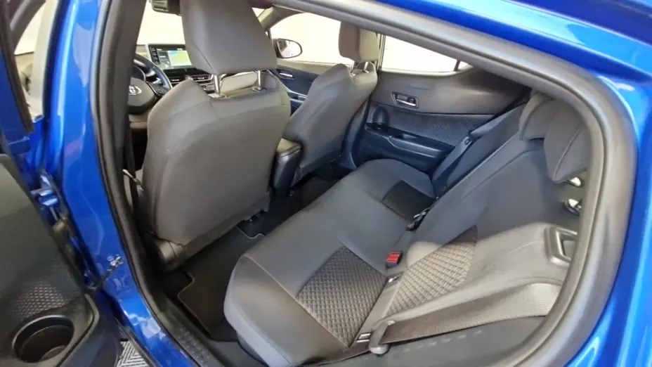 TOYOTA C-HR -