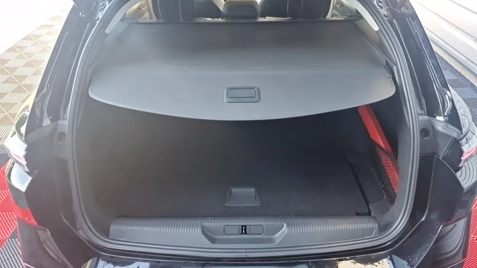 PEUGEOT 308 -