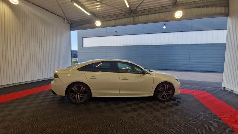 PEUGEOT 508 -