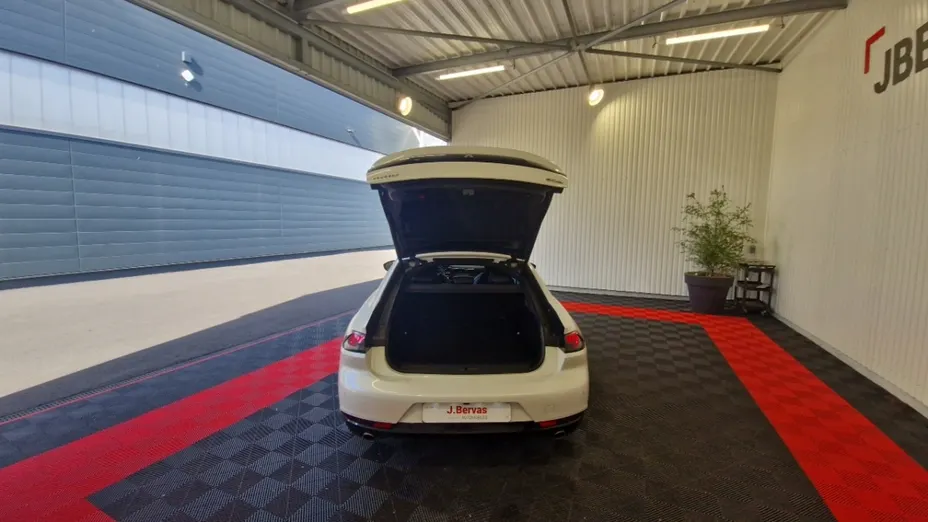 PEUGEOT 508 -