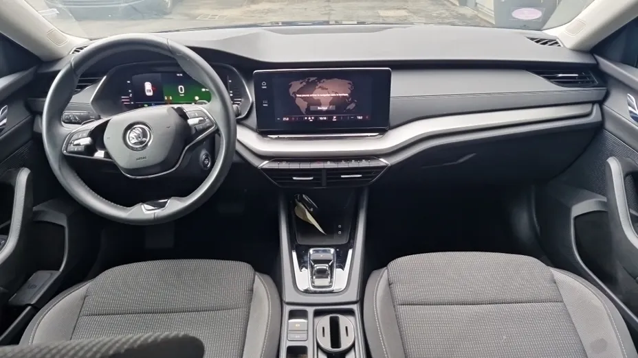 SKODA Octavia -
