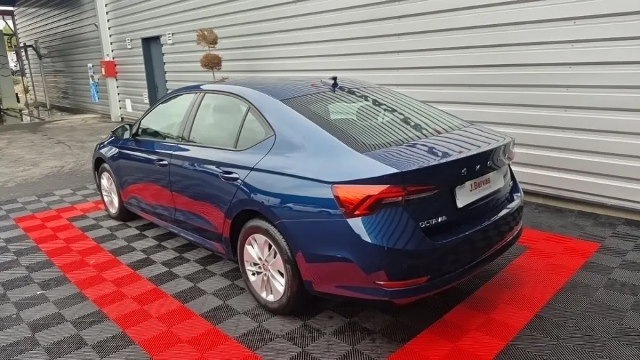 SKODA Octavia -