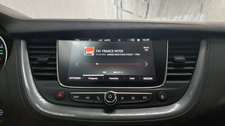 OPEL Grandland X -