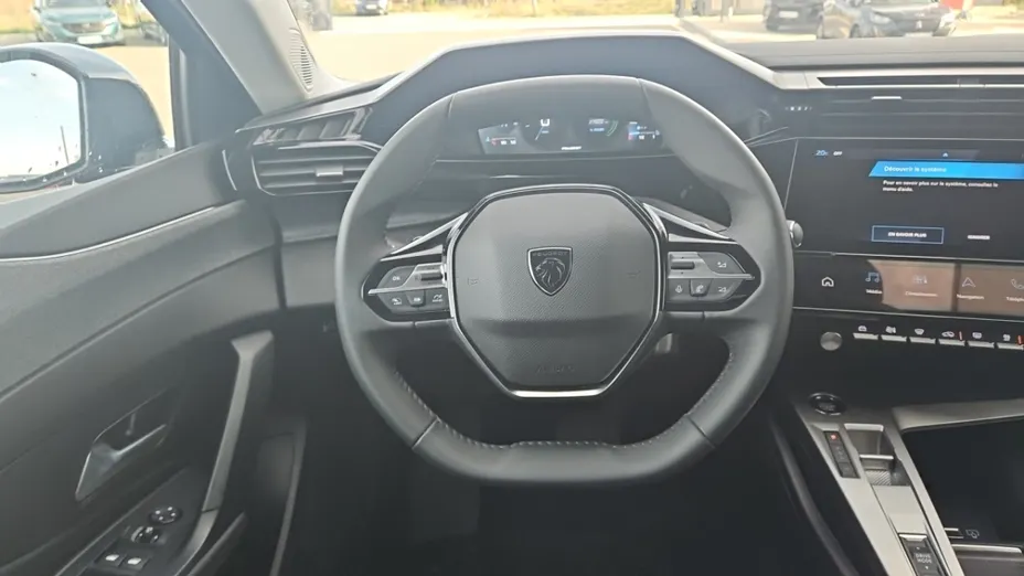 PEUGEOT 408 -