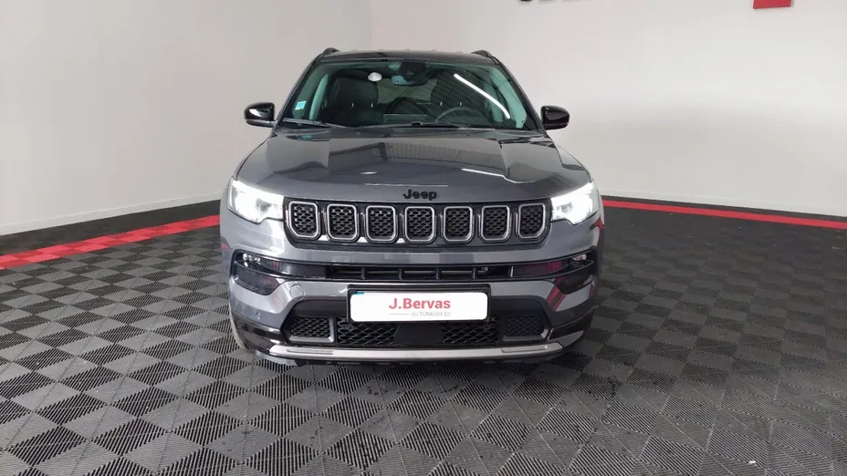 JEEP Compass -