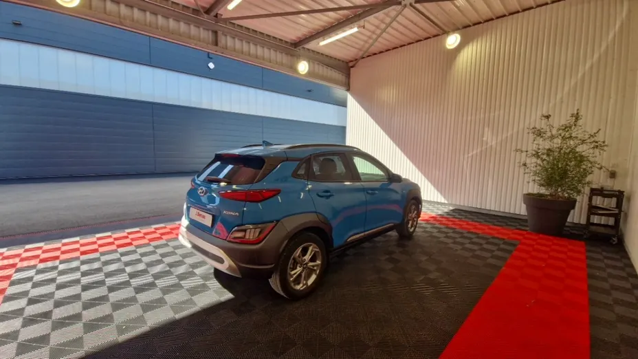 HYUNDAI Kona -