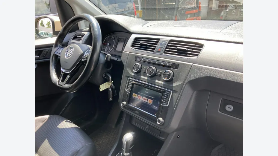 VOLKSWAGEN Caddy -