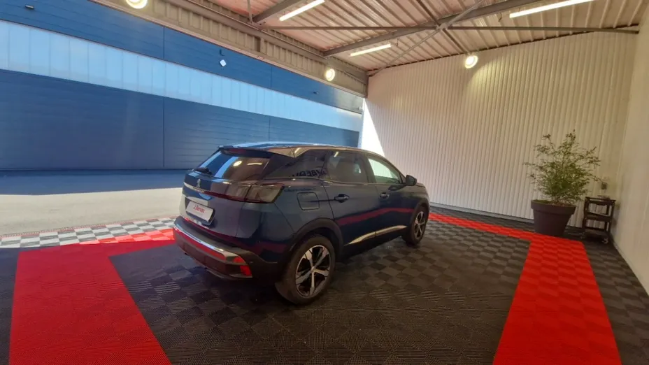 PEUGEOT 3008 -