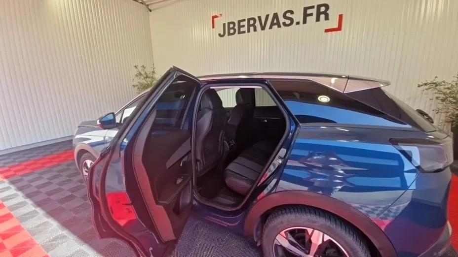 PEUGEOT 3008 -