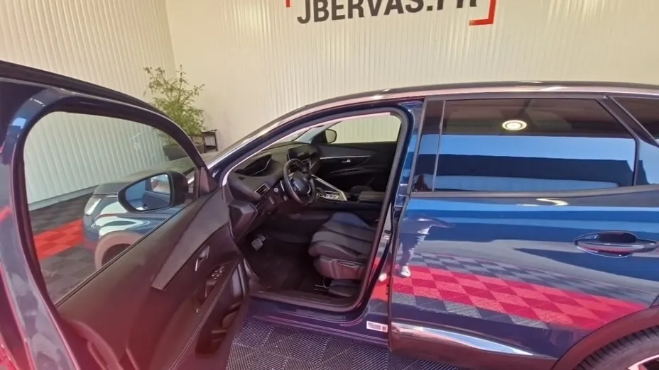 PEUGEOT 3008 -