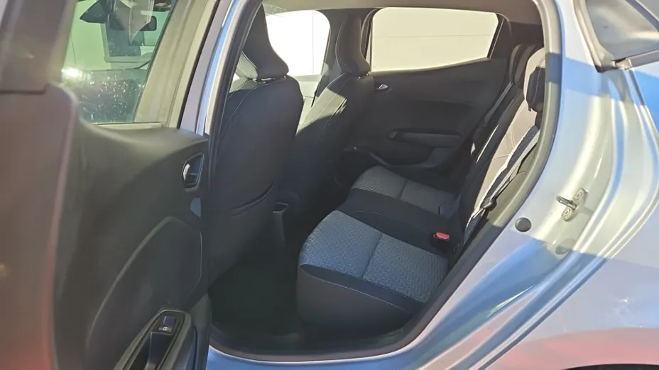 RENAULT Clio -