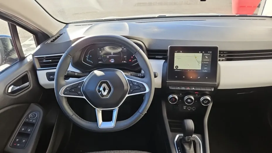 RENAULT Clio -