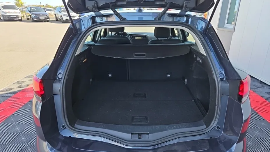RENAULT Megane -