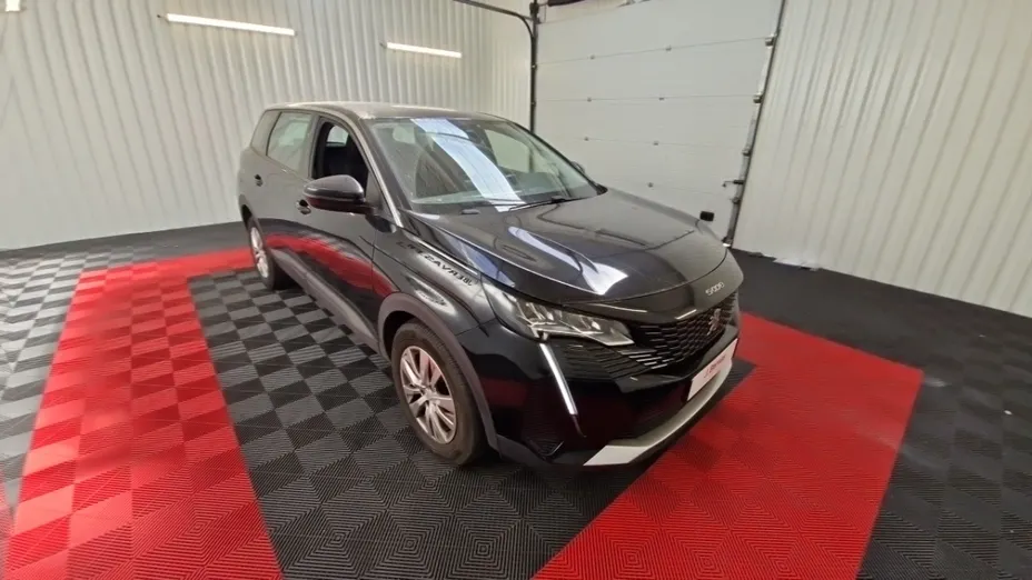 PEUGEOT 5008 -