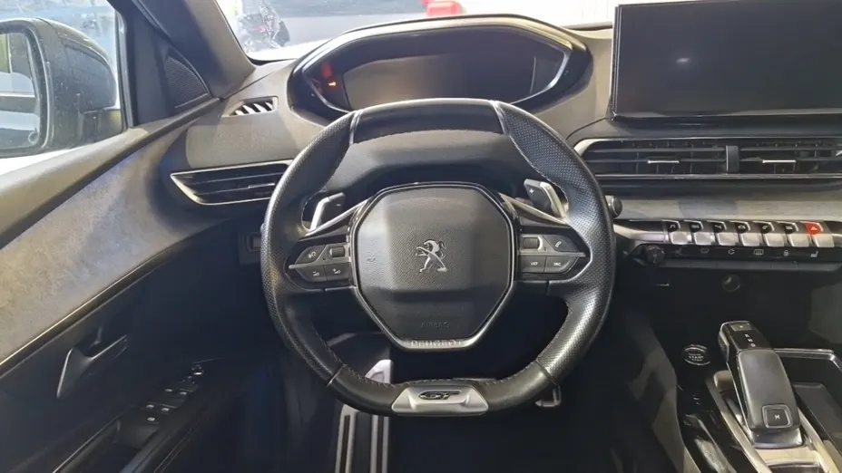 PEUGEOT 3008 -