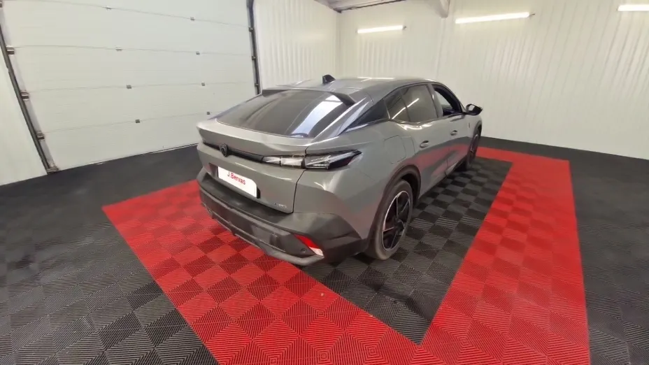 PEUGEOT 408 -