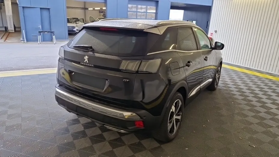 PEUGEOT 3008 -
