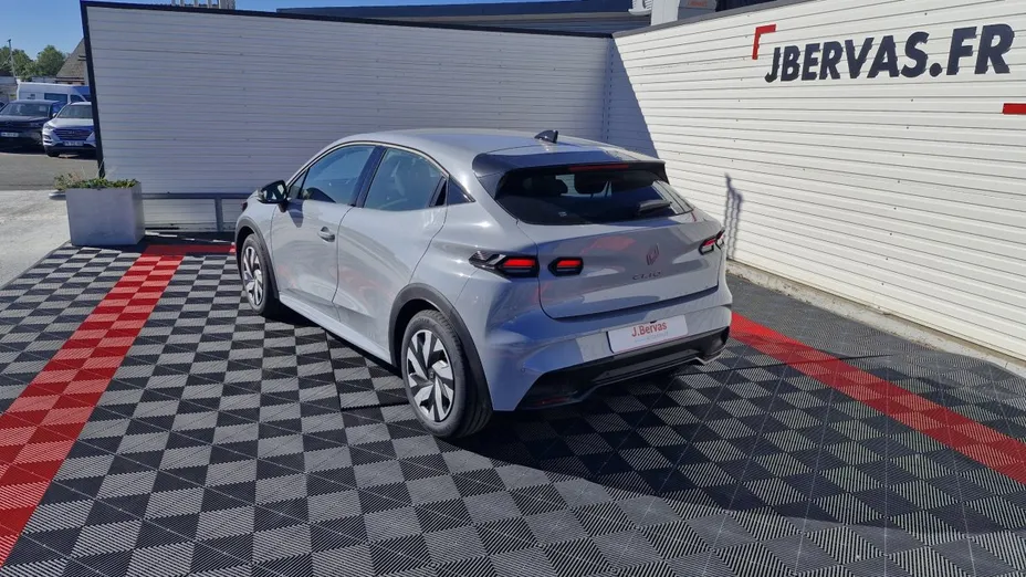 RENAULT Clio -