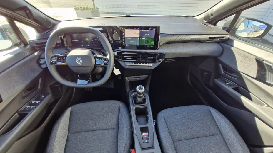 RENAULT Clio -