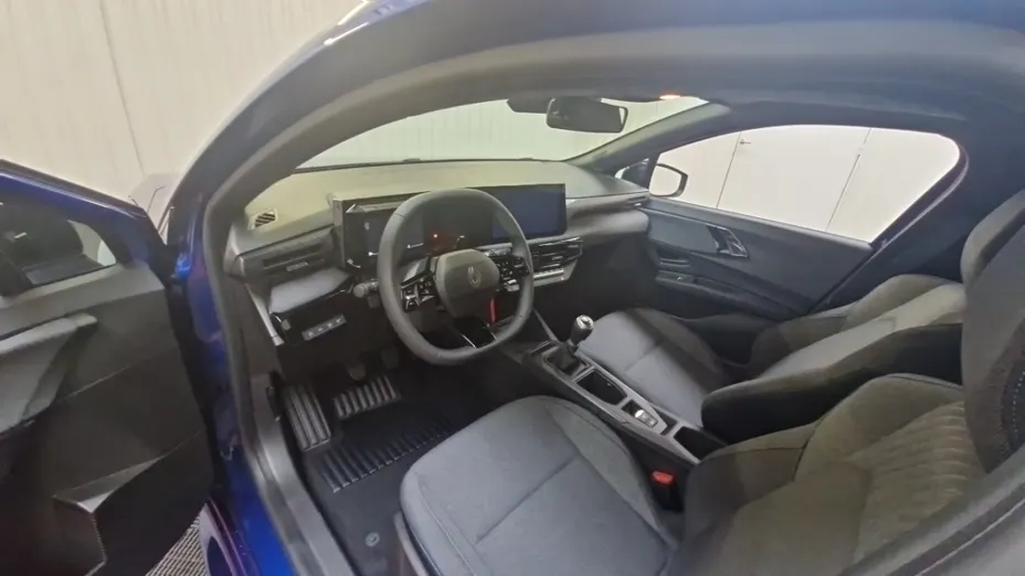 RENAULT Clio -