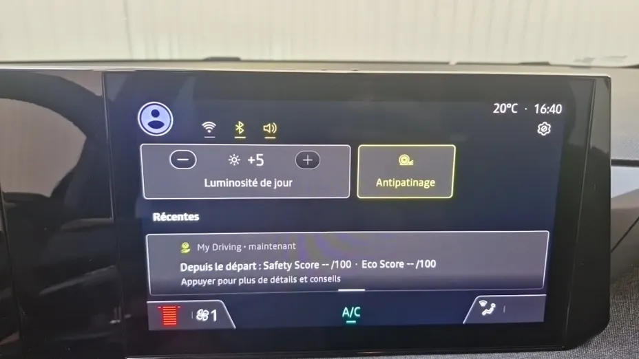 RENAULT Clio -