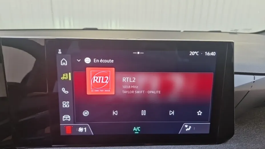 RENAULT Clio -