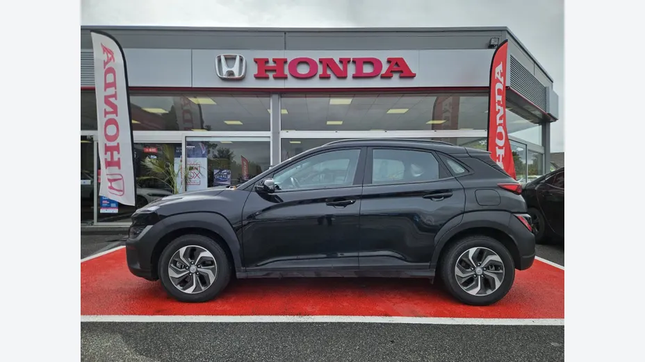 HYUNDAI Kona -