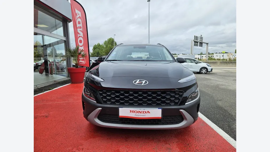 HYUNDAI Kona -