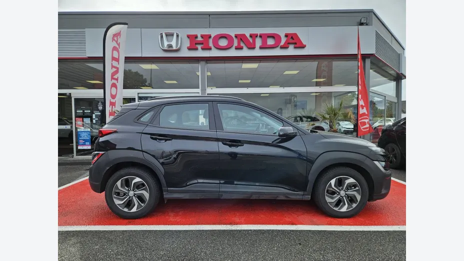 HYUNDAI Kona -