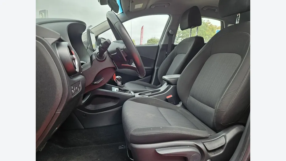 HYUNDAI Kona -