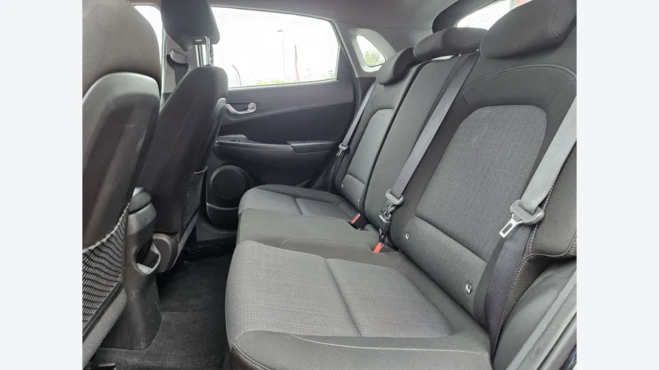 HYUNDAI Kona -