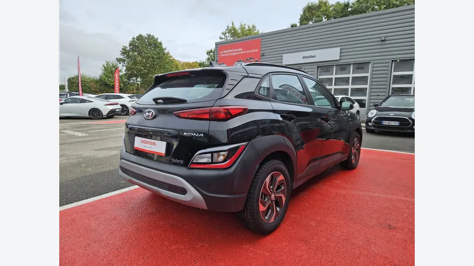 HYUNDAI Kona -