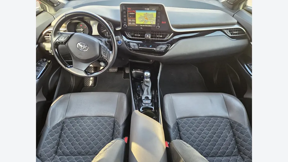 TOYOTA C-HR -