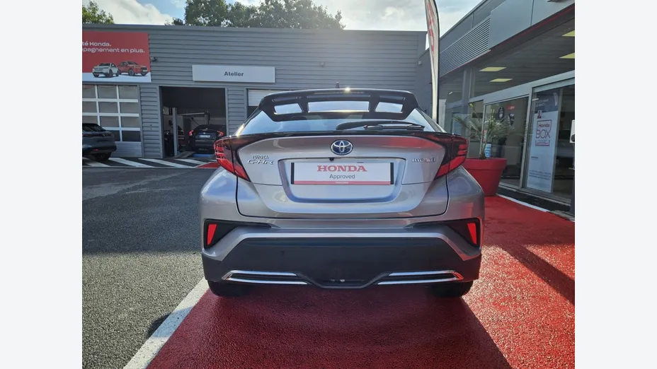 TOYOTA C-HR -