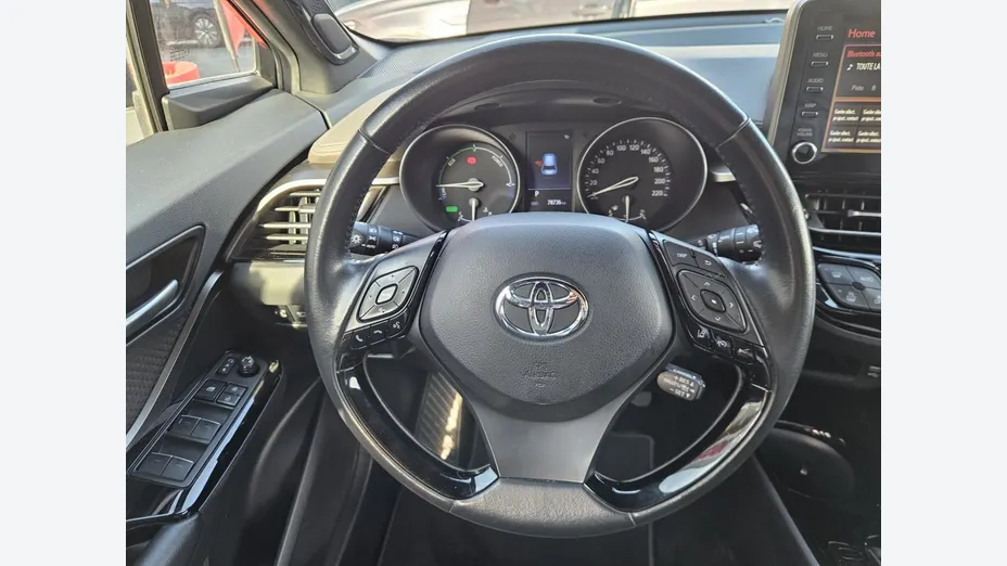 TOYOTA C-HR -